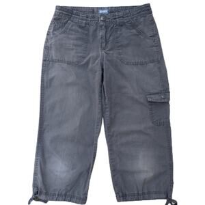 Izod Gray Cargo Capri Pants 4